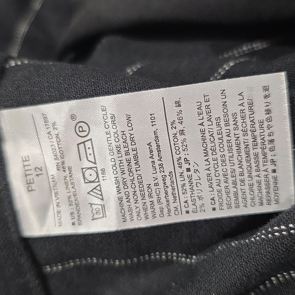 Banana Republic Black & White Striped Wide-Leg Pants. Size 12P. NWT - Picture 6 of 6